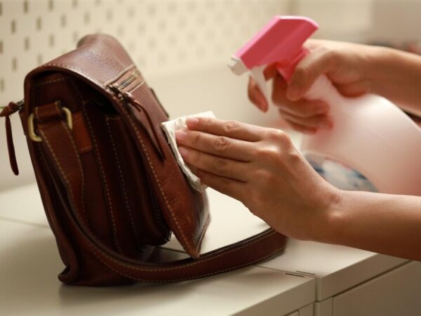 Cuidados Essenciais para Prolongar a Vida Útil de uma Bolsa de Couro